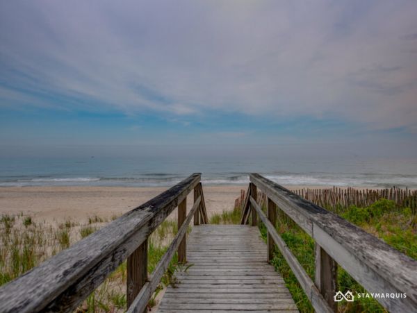 Hamptons Home 1020315