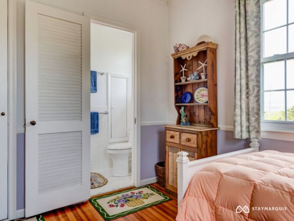 Hamptons Home 1020315