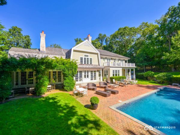 Hamptons Home 1020316
