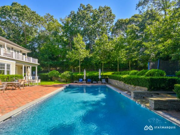 Hamptons Home 1020316