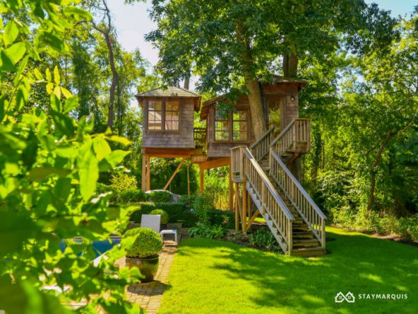 Hamptons Home 1020316