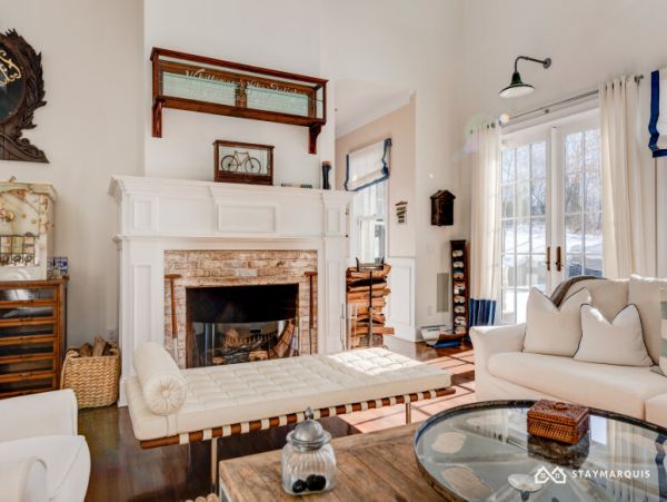Hamptons Home 1020316
