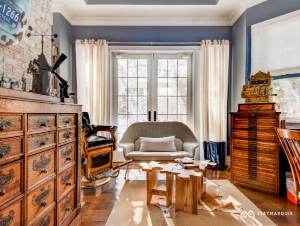 Hamptons Home 1020316
