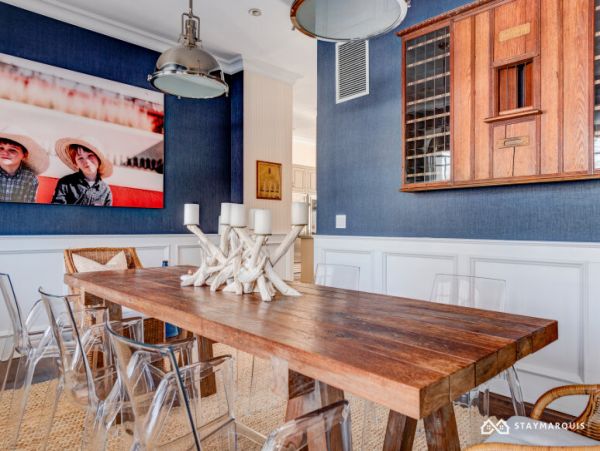 Hamptons Home 1020316
