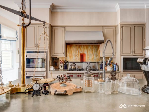 Hamptons Home 1020316