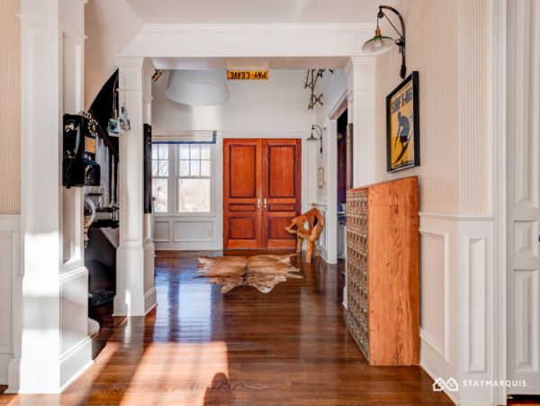 Hamptons Home 1020316