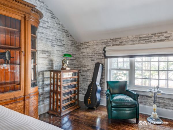 Hamptons Home 1020316