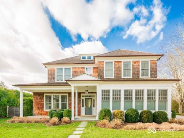 Hamptons Home 1020318