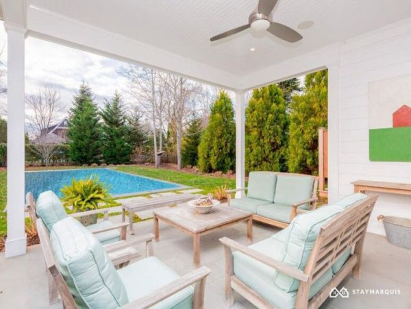 Hamptons Home 1020318