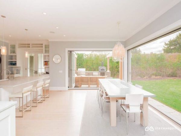Hamptons Home 1020318