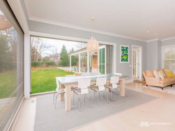 Hamptons Home 1020318