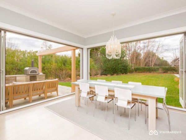 Hamptons Home 1020318