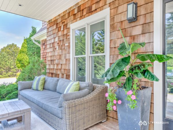 Hamptons Home 1020319