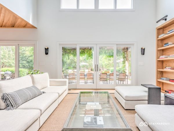 Hamptons Home 1020319