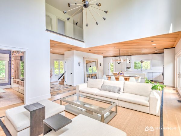 Hamptons Home 1020319