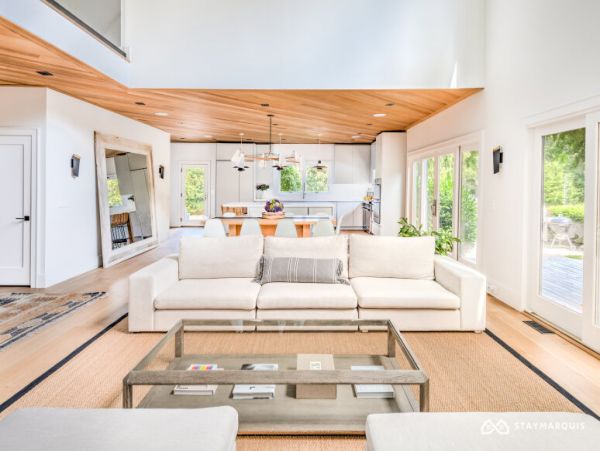 Hamptons Home 1020319