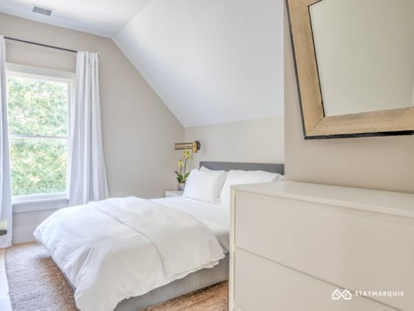 Hamptons Home 1020319