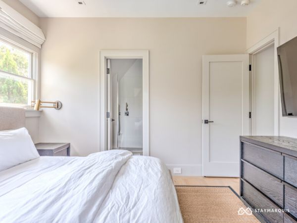 Hamptons Home 1020319