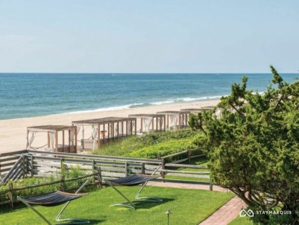 Hamptons Home 1020321