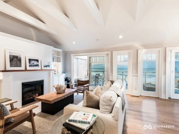 Hamptons Home 1020321