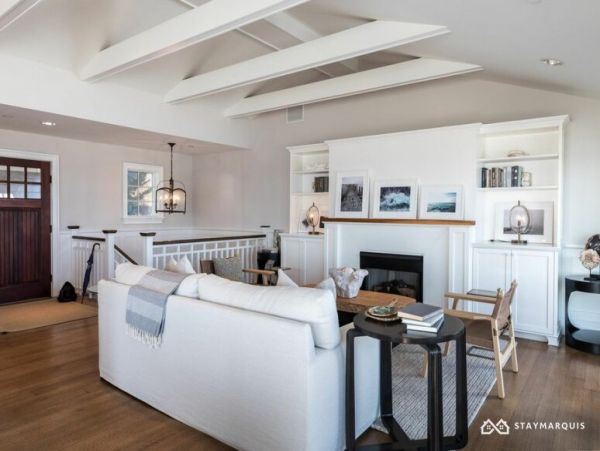 Hamptons Home 1020321
