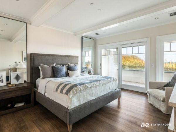 Hamptons Home 1020321