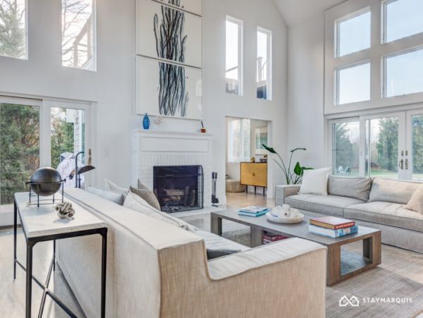 Hamptons Home 1020322