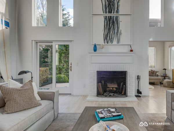 Hamptons Home 1020322