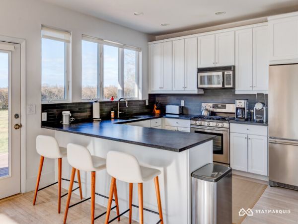 Hamptons Home 1020322