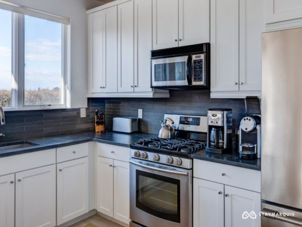 Hamptons Home 1020322