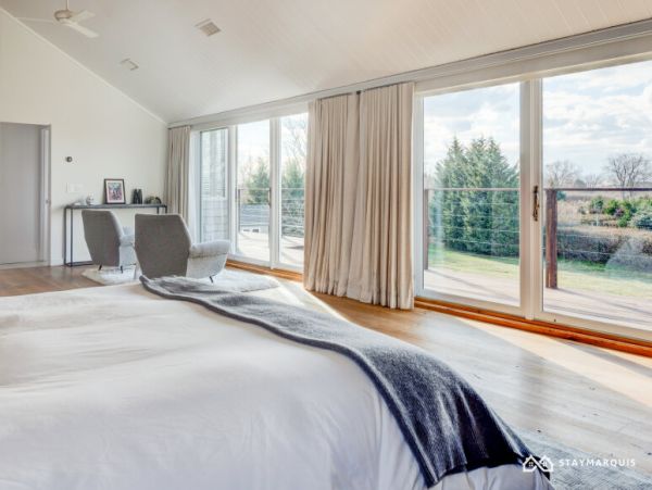 Hamptons Home 1020322