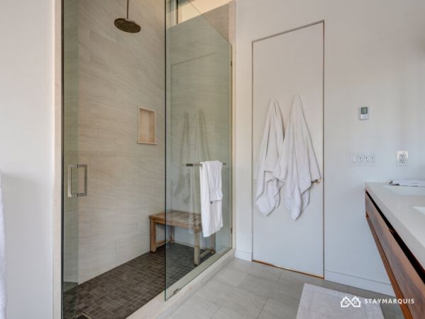 Hamptons Home 1020322