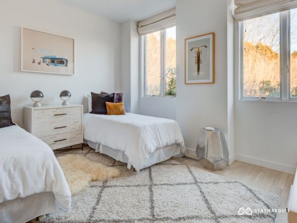 Hamptons Home 1020322