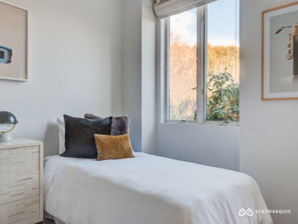 Hamptons Home 1020322