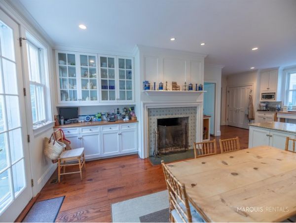 Hamptons Home 1020323