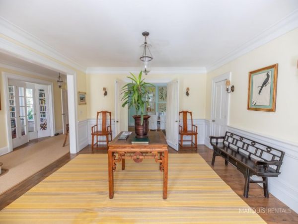 Hamptons Home 1020323