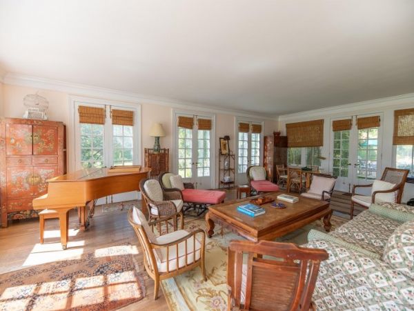 Hamptons Home 1020323