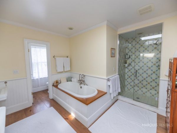 Hamptons Home 1020323