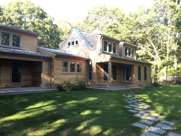 Hamptons Home 1020324