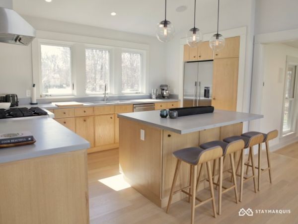 Hamptons Home 1020324