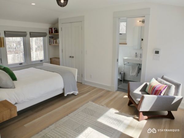 Hamptons Home 1020324