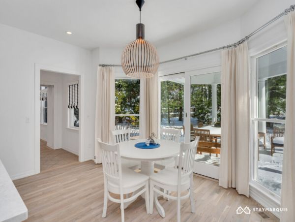 Hamptons Home 1020325
