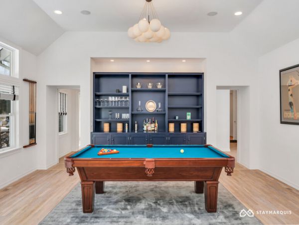 Hamptons Home 1020325