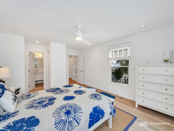 Hamptons Home 1020325