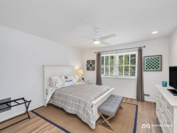 Hamptons Home 1020325