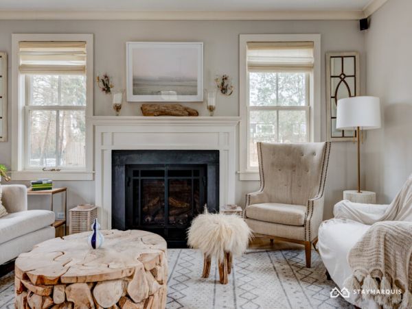 Hamptons Home 1020326