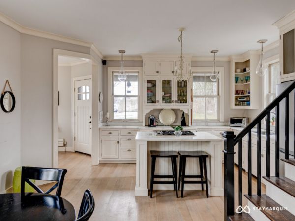 Hamptons Home 1020326