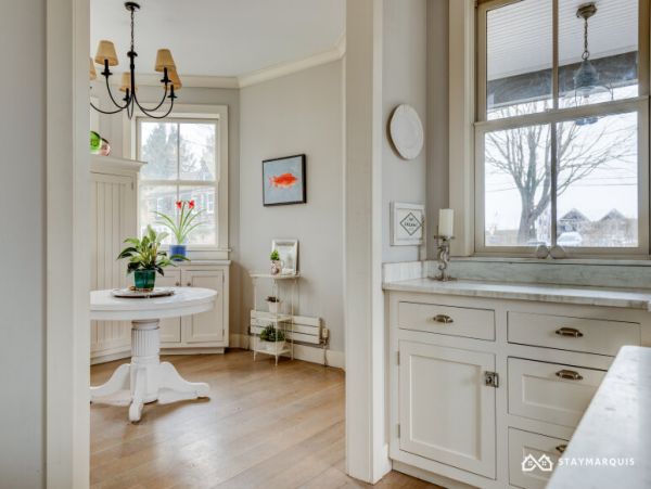 Hamptons Home 1020326
