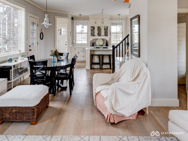 Hamptons Home 1020326