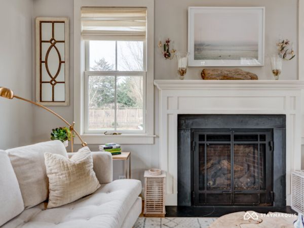Hamptons Home 1020326